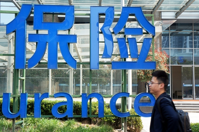 自2021年起，保险行业逐步承压，叠加“偿二代”二期规则的实施，越来越多险企的偿付能力开始吃紧，目前已有将近一半的寿险公司通过财务再保险维持偿付能力。